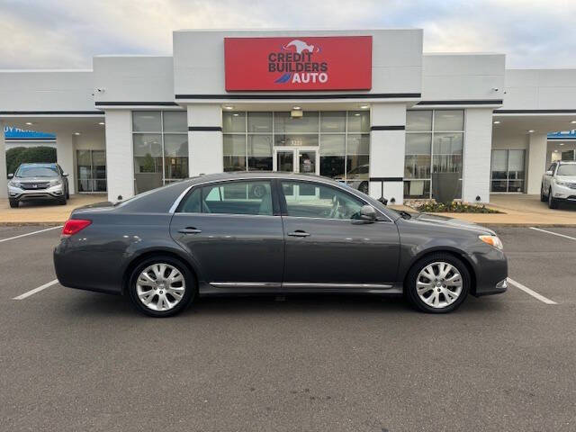 2012 Toyota Avalon Limited's photo