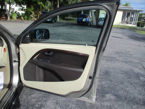 2012 Volvo XC70 T6 Premier Plus