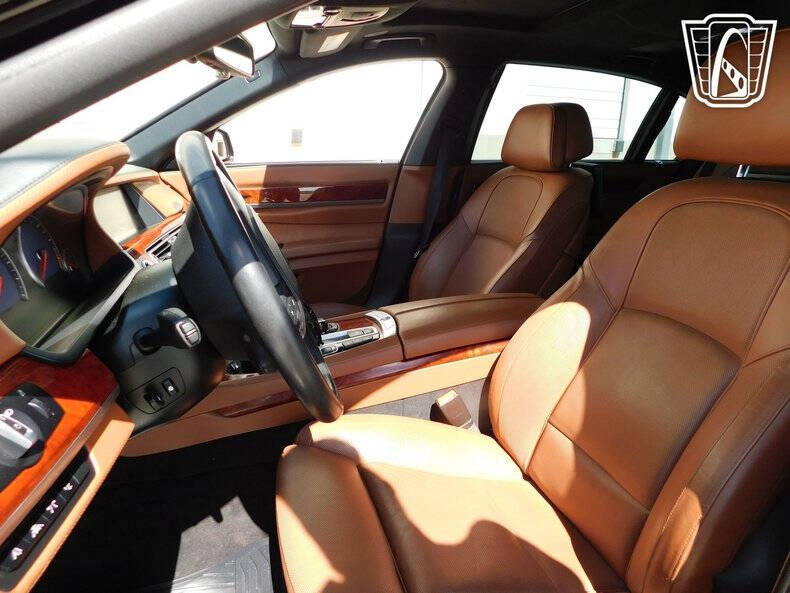 2013 BMW 7 Series