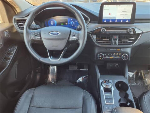 2020 Ford Escape Hybrid Titanium