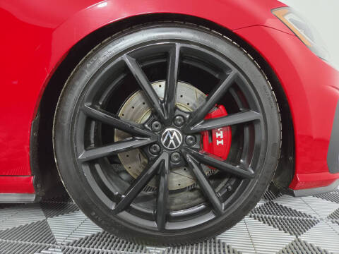 2020 Volkswagen Golf GTI SE