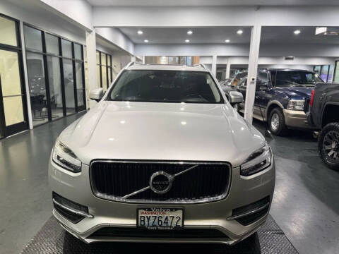 2018 Volvo XC90 T6 Momentum
