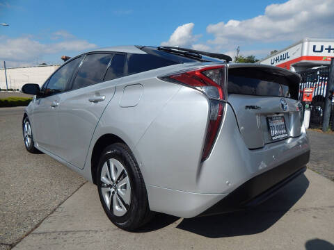 2017 Toyota Prius Two