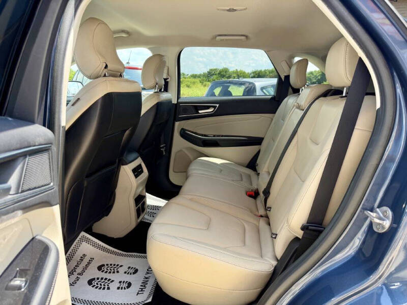 2019 Ford Edge Titanium