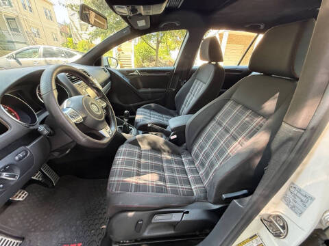 2011 Volkswagen GTI Autobahn PZEV