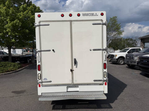 2015 Ford E-Series E-350 SD