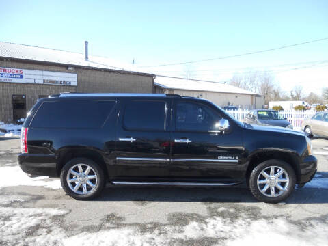 2009 GMC Yukon XL for sale at All Cars and Trucks in Buena NJ