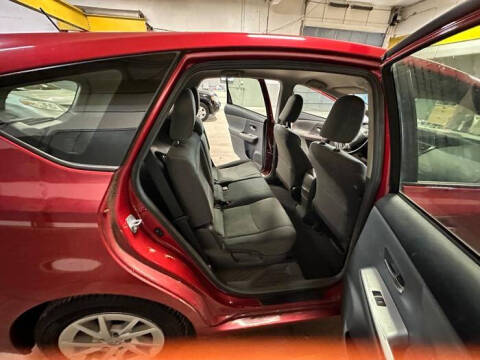 2014 Toyota Prius v Three