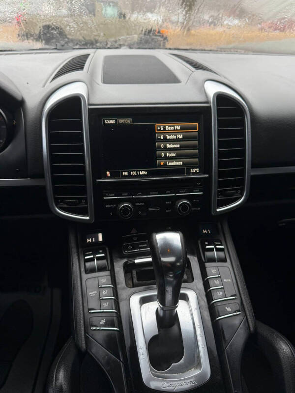 2011 Porsche Cayenne Tiptronic