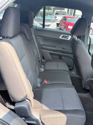 2011 Ford Explorer XLT