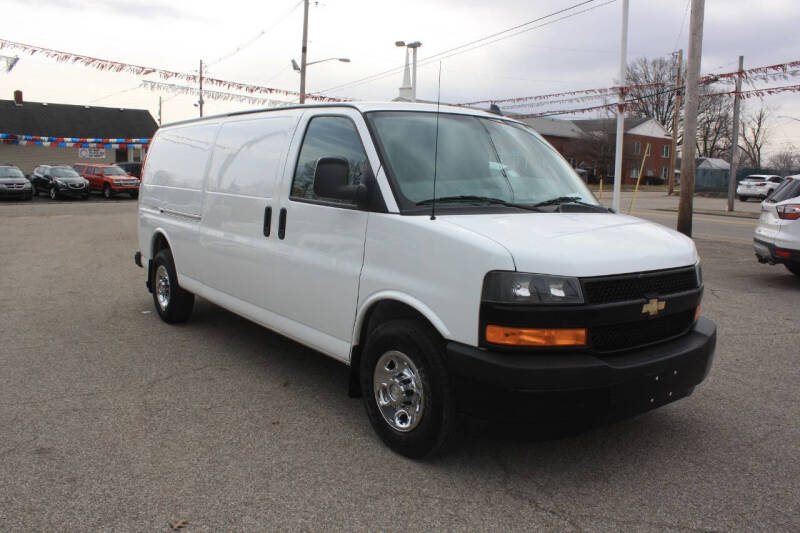 Image 8 of 2018 Chevrolet Express 3500