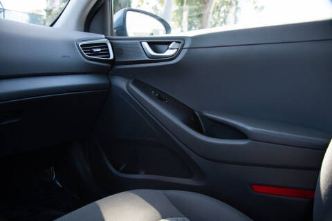 2019 Hyundai Ioniq Hybrid Blue