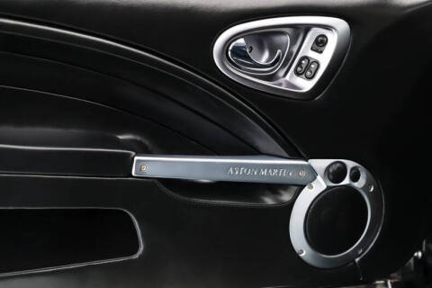 2003 Aston Martin V12 Vanquish