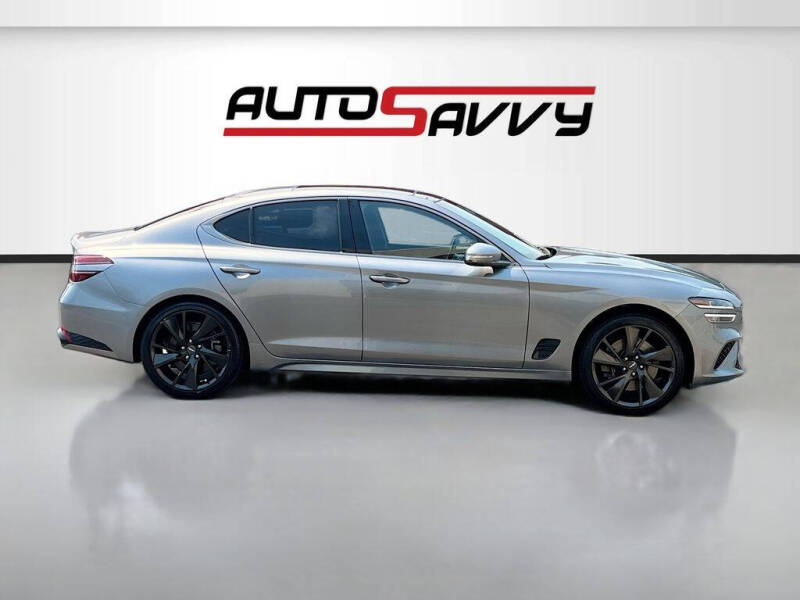 2023 Genesis G70