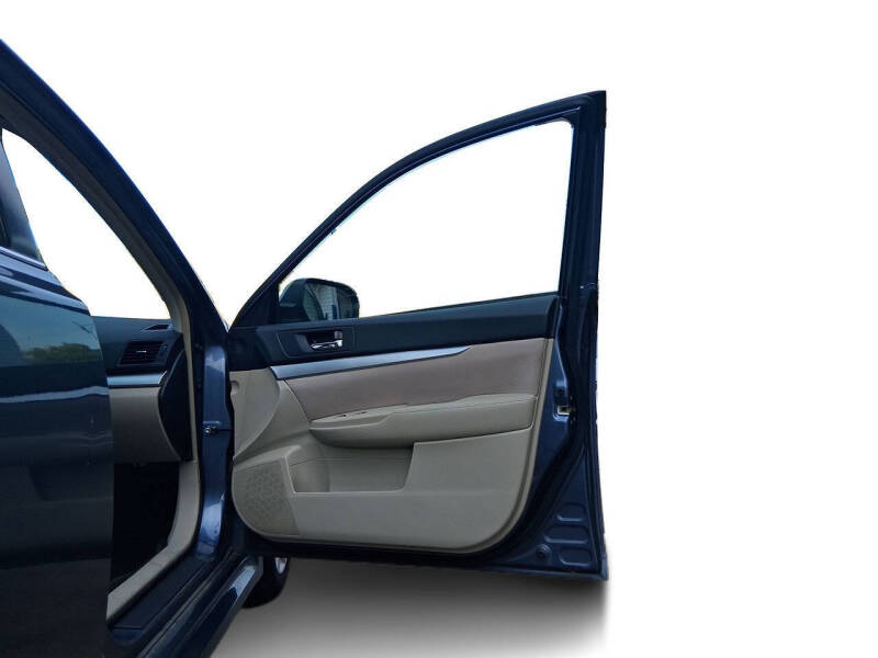 2014 Subaru Legacy 2.5i Premium