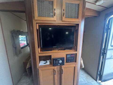 2017 Crossroads RV Sunset Trail