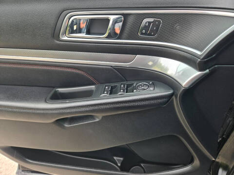 2017 Ford Explorer Sport