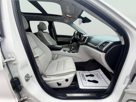 2017 Jeep Grand Cherokee Summit