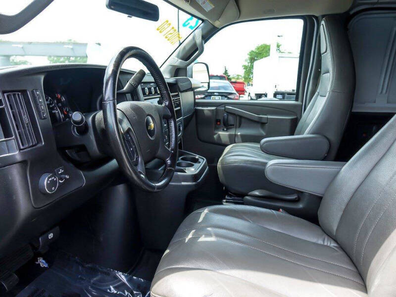 2023 Chevrolet Express 2500