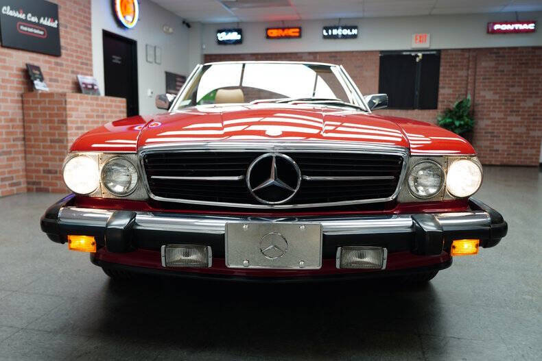 1986 Mercedes-Benz 560-Class 560 SL