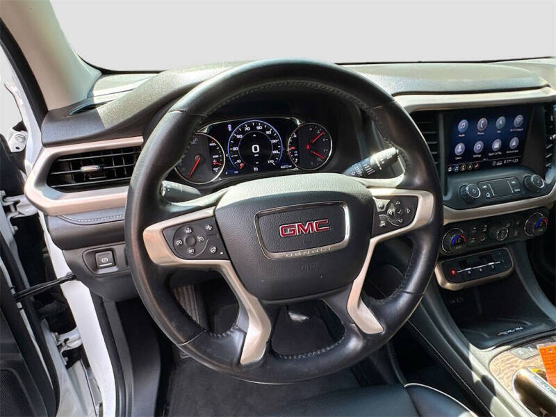 2020 GMC Acadia Denali