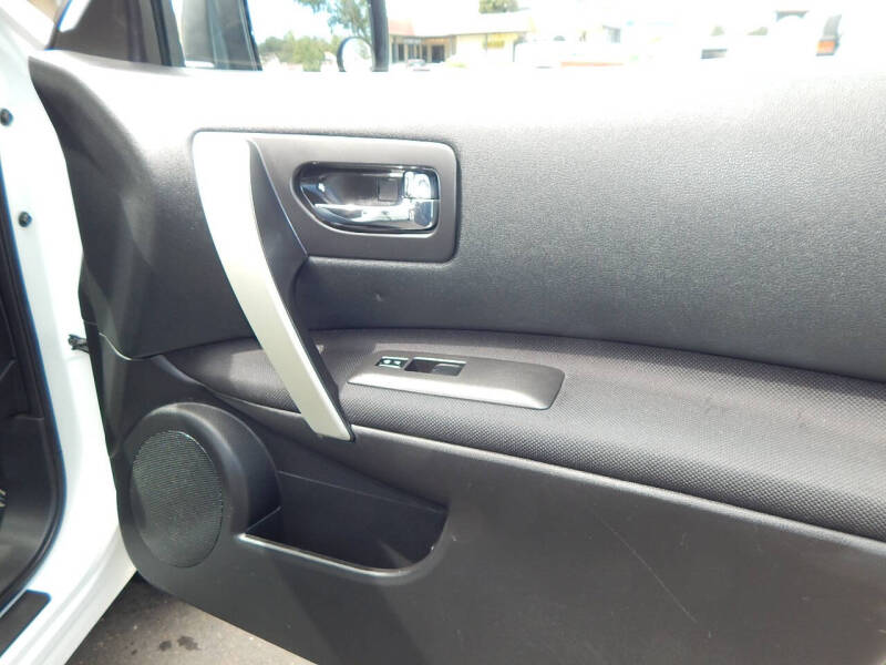 2013 Nissan Rogue SV