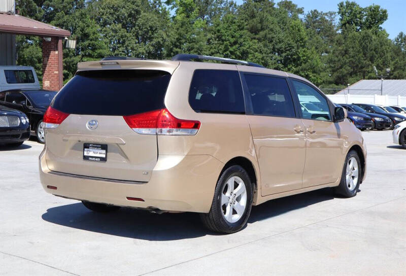 2011 Toyota Sienna