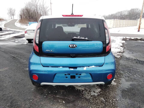 2019 Kia Soul +