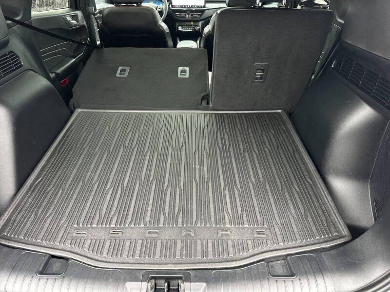 2024 Ford Escape ST-Line Elite