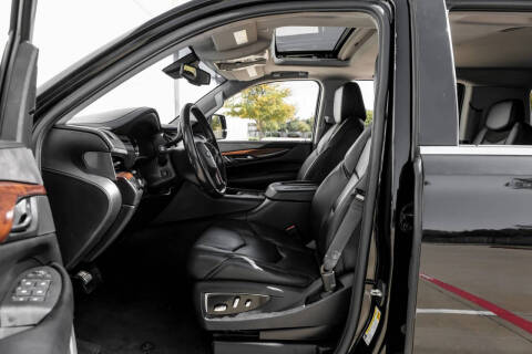 2016 Cadillac Escalade ESV Luxury Collection