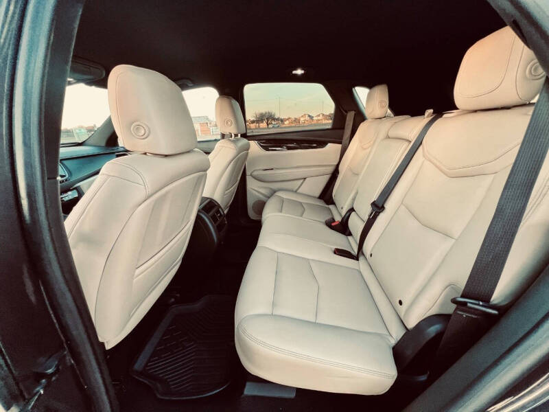 2017 Cadillac XT5
