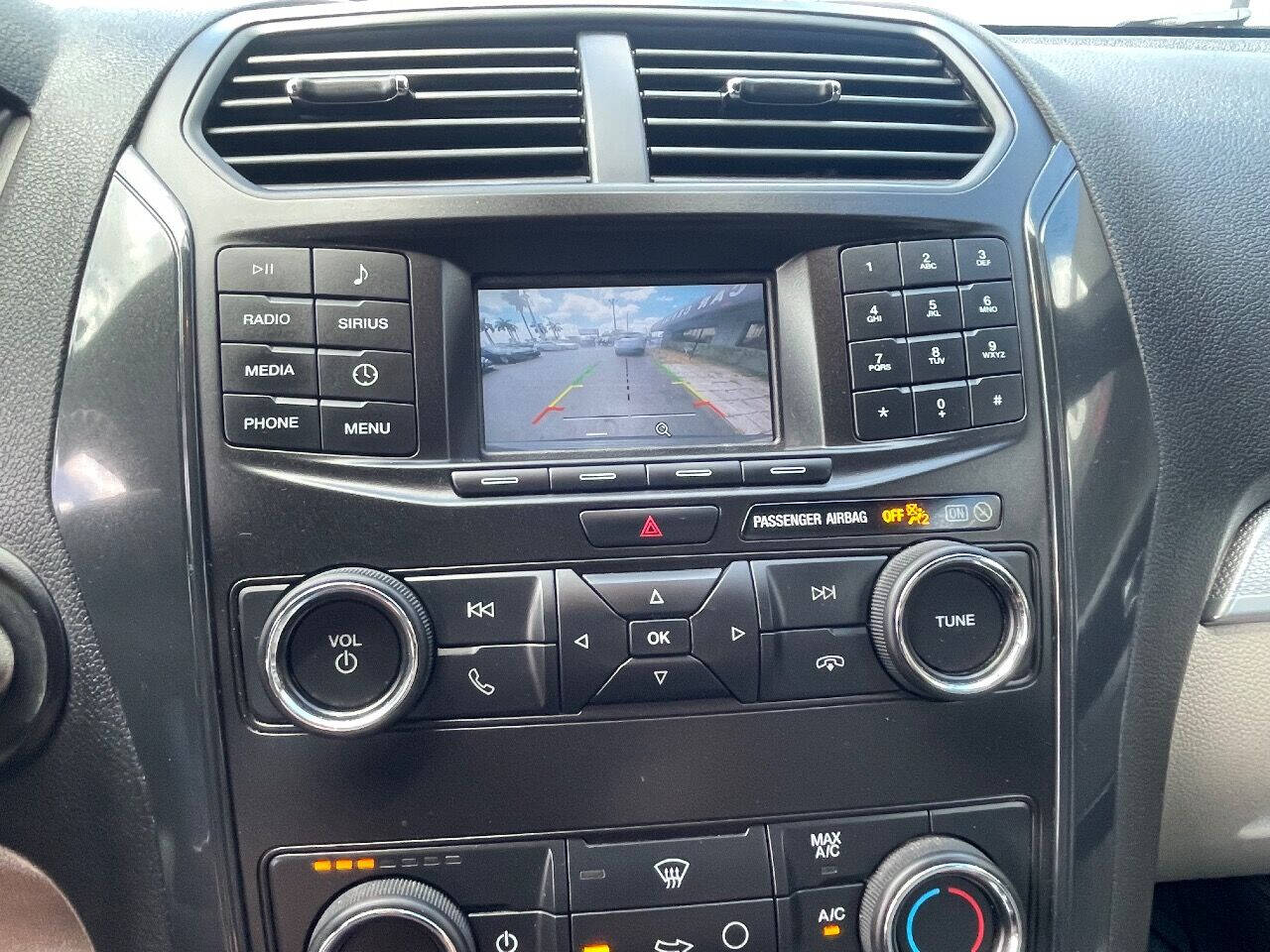 2018 Ford Explorer  - $17,900