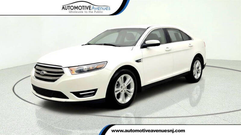 2018 Ford Taurus SEL