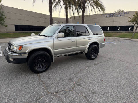 2000 Toyota 4Runner SR5