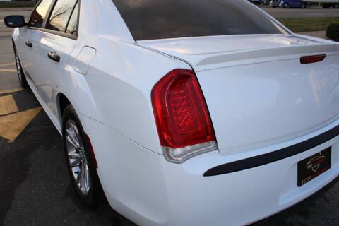 2017 Chrysler 300 Limited