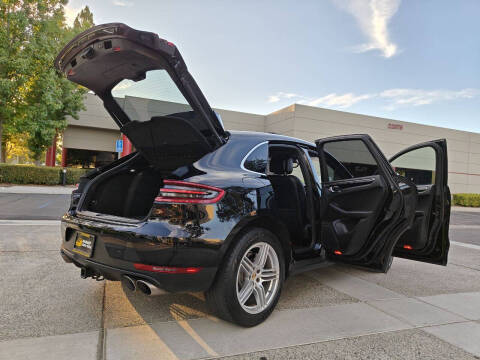 2016 Porsche Macan S