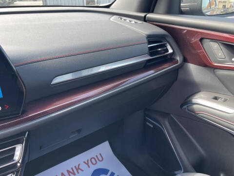 2025 Chevrolet Traverse RS