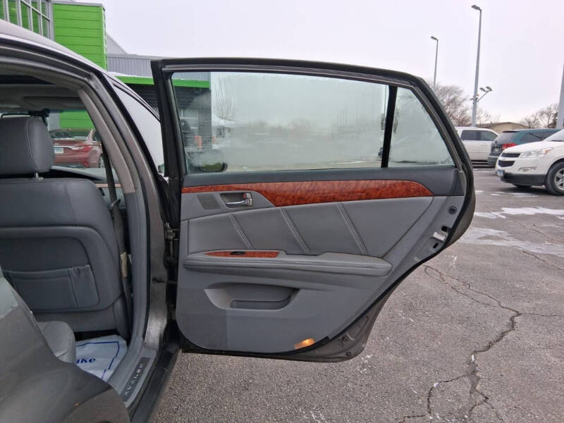 2005 Toyota Avalon Limited