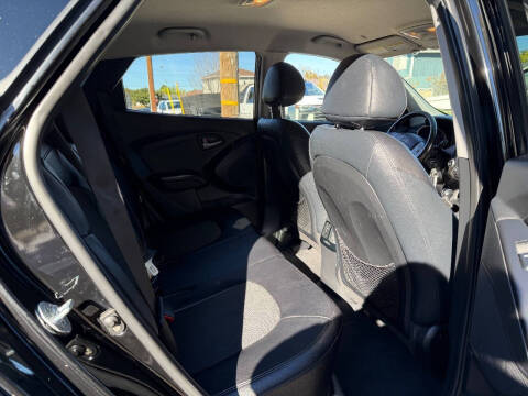 2015 Hyundai Tucson SE