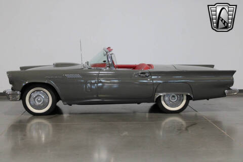 1957 Ford Thunderbird