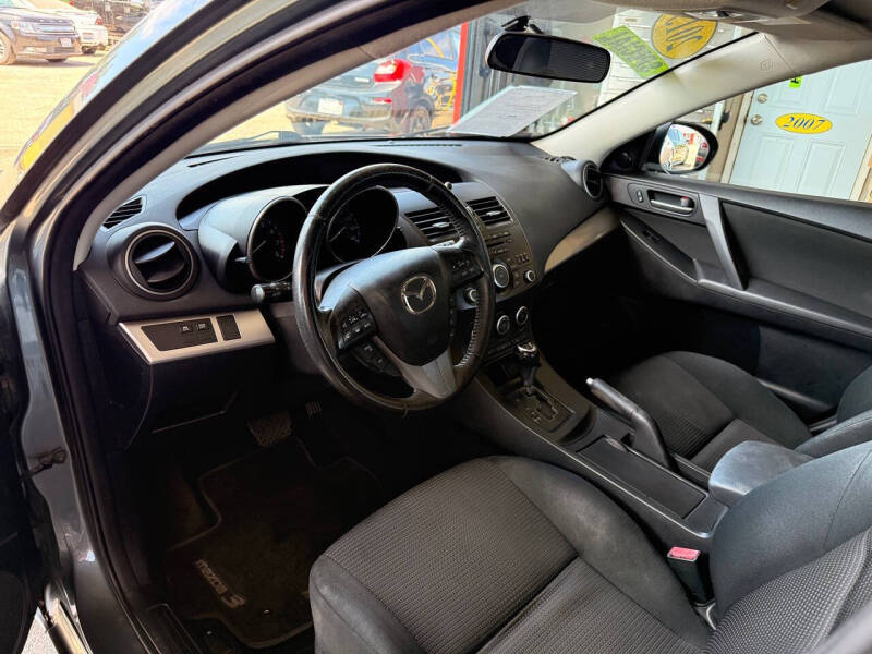 2013 Mazda MAZDA3 i Touring