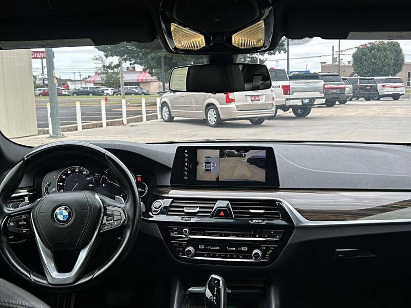 2018 BMW 5 Series 540i