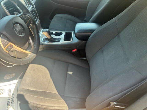 2017 Jeep Grand Cherokee Laredo