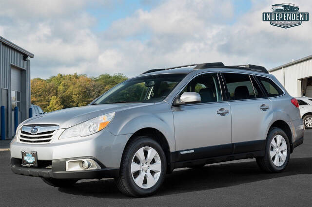 2011 Subaru Outback for sale at Independent Auto Sales in Troy, OH