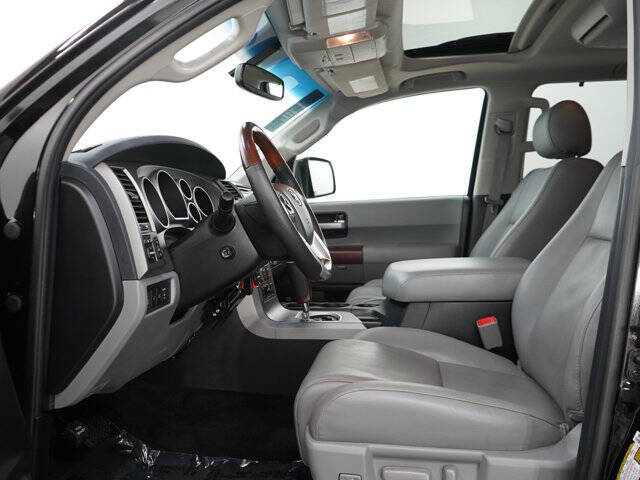 2017 Toyota Sequoia Platinum