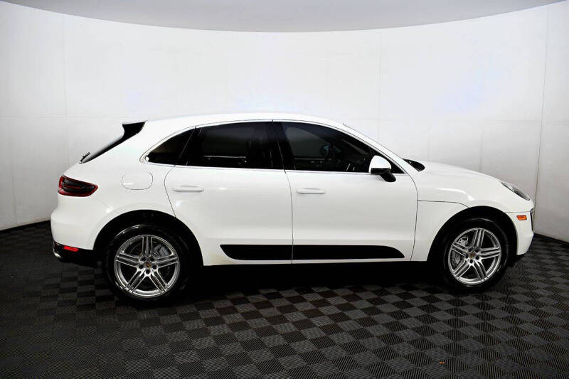 2016 Porsche Macan S