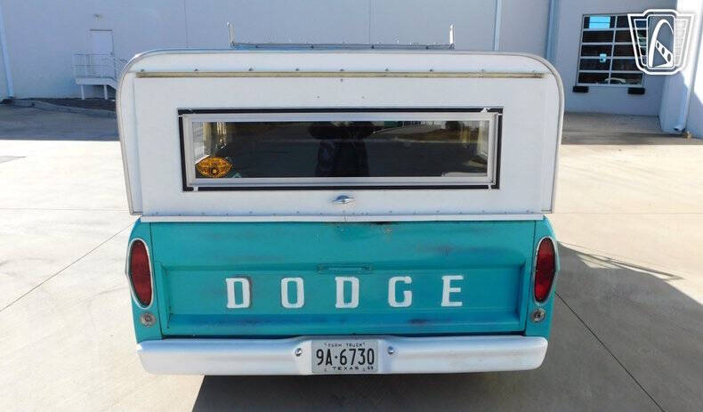 1969 Dodge D200 Pickup