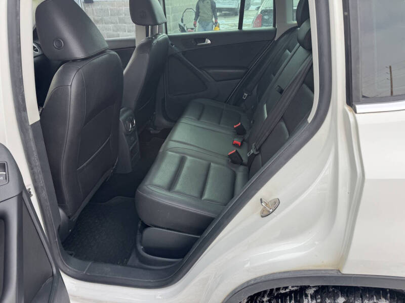 2013 Volkswagen Tiguan S 4Motion