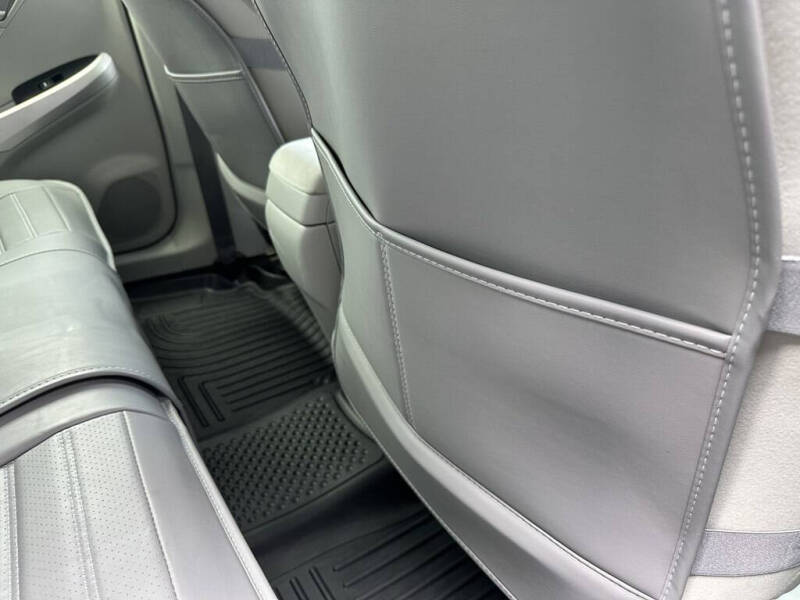 2013 Toyota Prius One