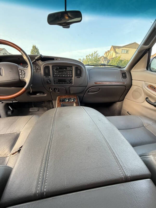 2001 Lincoln Navigator